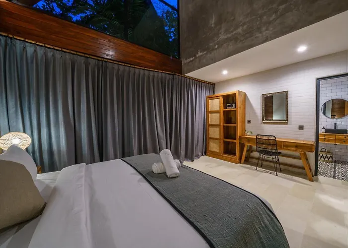 Kirana - Designer 2-bedroom With Pool In Pererenan * Canggu
