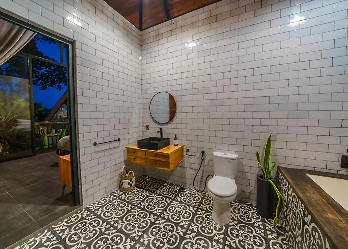 Kirana - Designer 2-bedroom With Pool In Pererenan Villa Canggu