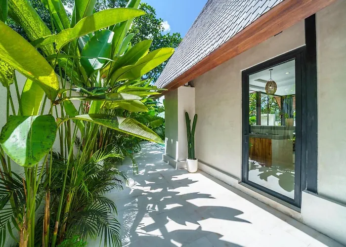 Kirana - Designer 2-bedroom With Pool In Pererenan *