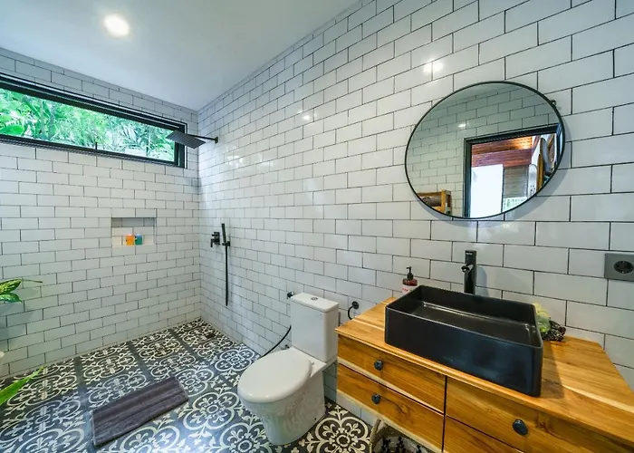 Kirana - Designer 2-bedroom With Pool In Pererenan Villa *