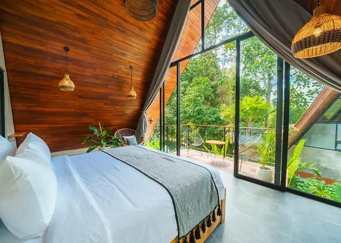 Kirana - Designer 2-bedroom With Pool In Pererenan Canggu