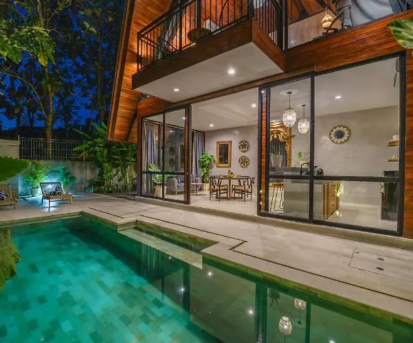 Kirana - Designer 2-bedroom With Pool In Pererenan Villa *