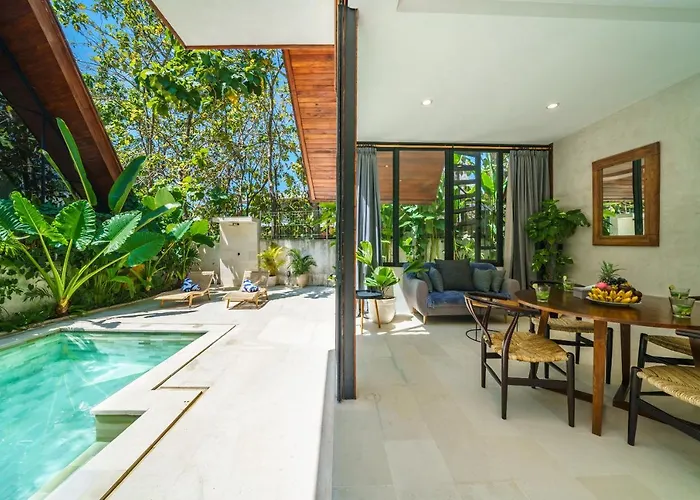 Kirana - Designer 2-bedroom With Pool In Pererenan * Canggu