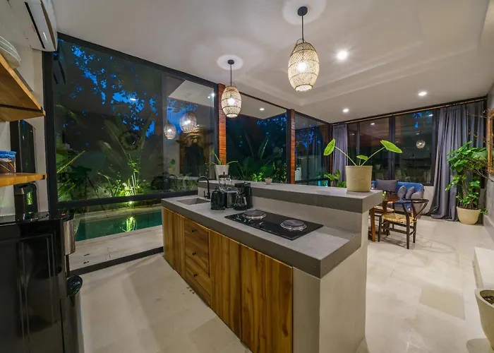 Kirana - Designer 2-bedroom With Pool In Pererenan