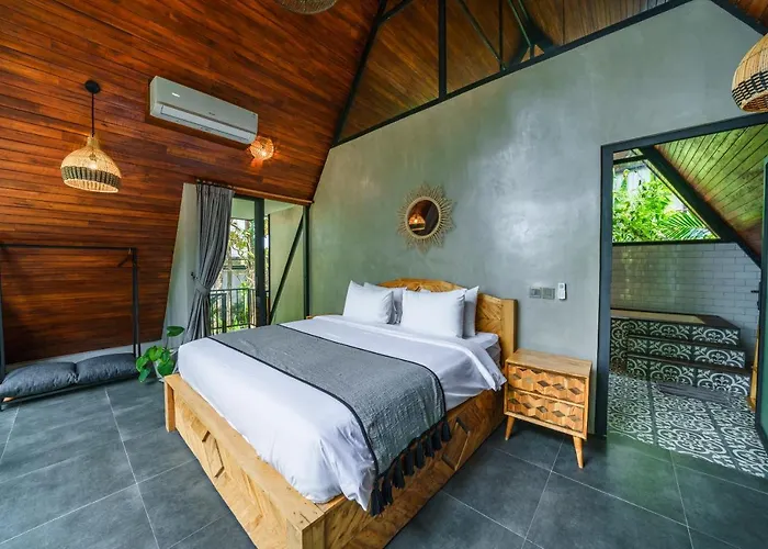 Kirana - Designer 2-bedroom With Pool In Pererenan Villa *