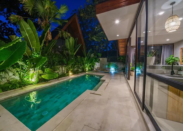 Kirana - Designer 2-bedroom With Pool In Pererenan *